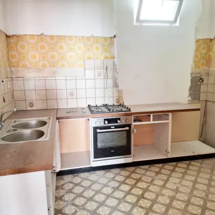 Altbaucharme trifft moderne Sanierung – Wohnen in Landstraße - Bild 2