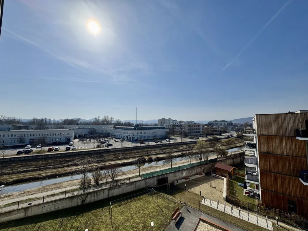 Sonniger WG-Traum mit Weitblick in Uninähe - Bild 1