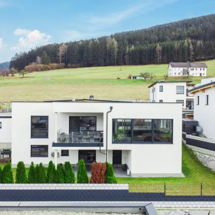 Zukunftssicheres Zuhause mit Panoramablick und Wellness-Faktor - Exklusive Villa mit Indoor-Pool und nachhaltiger Energieversorgung in St. Oswald - Bild 2