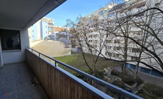 !!!Stadtwohnung mit Loggia und U-Bahn-Nähe in 1200 Wien!!!