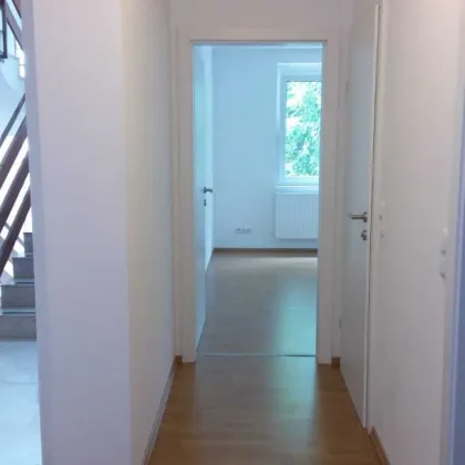 Schöne 2-Zimmerwohnung im Zentrum von Halbturn - Bild 2