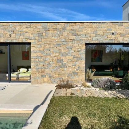 Moderne Luxusvilla in Vabriga – Exklusives Wohnen nahe der Küste - Bild 2