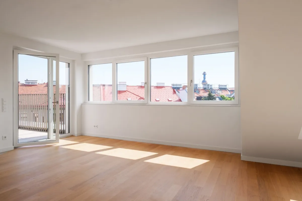 ERSTBEZUG DACHGESCHOSS MIT GROSSER TERRASSE - Bild 1