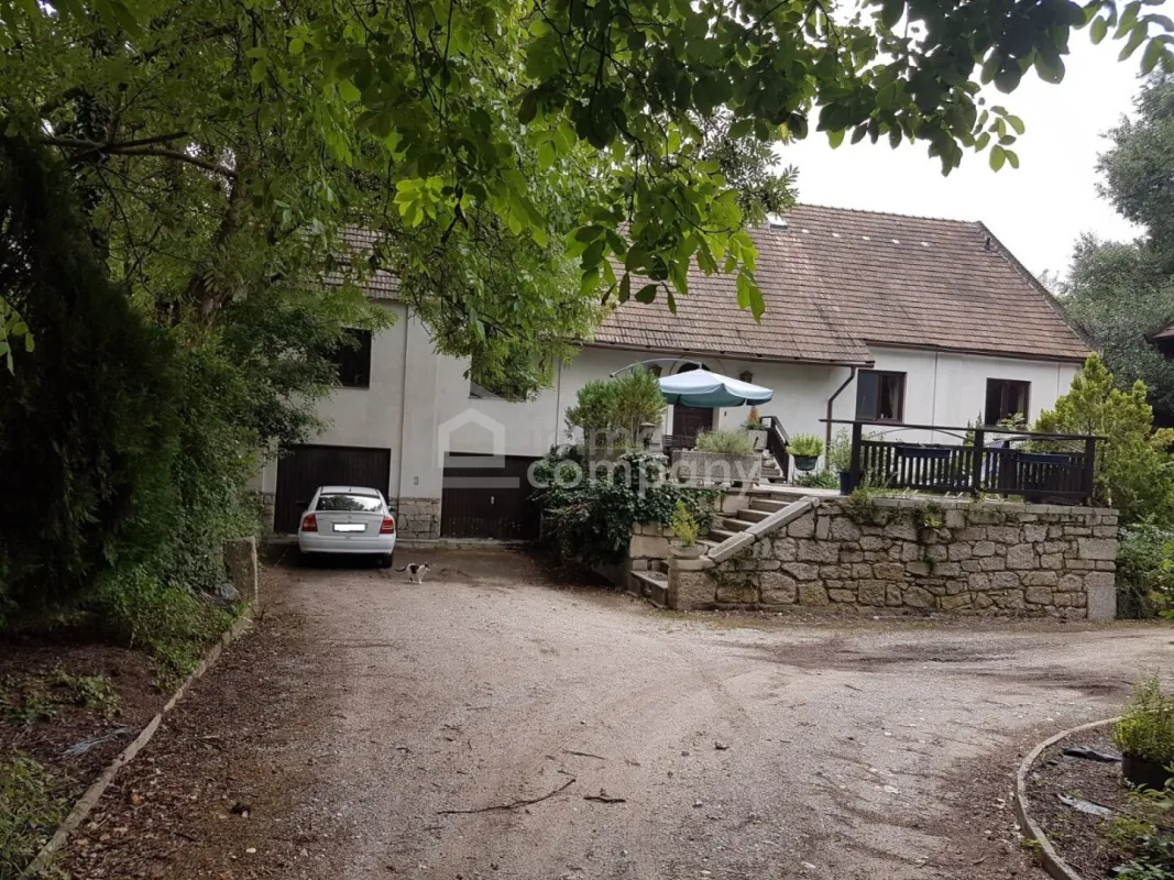 Grundstück mit vermietetem Altbestand und vielen Möglichkeiten - Bild 1