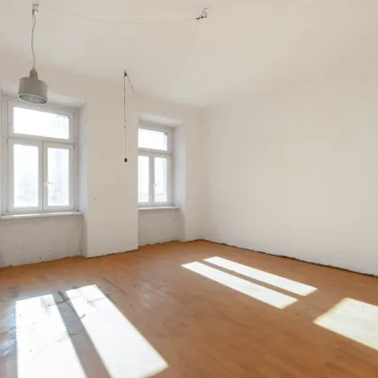 Sanierungsbedürftige Altbauwohnung mit baubewilligtem Balkon | Nähe Matzleinsdorfer Platz (S-Bahn-Station und künftig U2-Station) - Bild 2