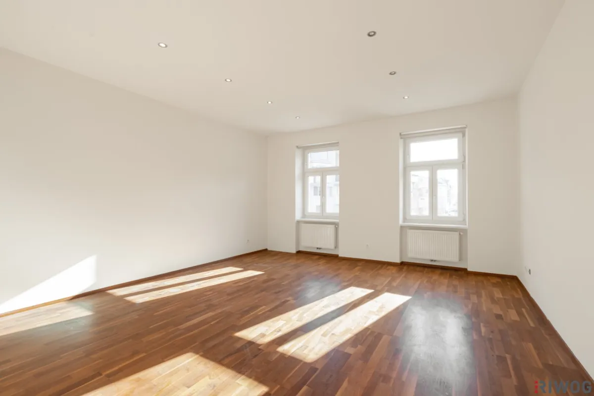 Südwestseitige Altbauwohnung mit baubewilligtem Balkon | Inkl. Küchenzeile | 3.OG | Nähe Matzleinsdorfer Platz (S-Bahn-Station und künftig U2-Station) - Bild 1