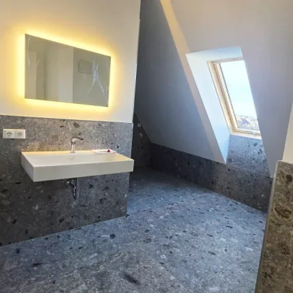 Geschmackvolle Bürofläche im DG (Lift) einer sanierten Stadtvilla - Bild 3