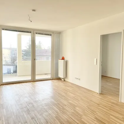 PROVISIONSFREI VOM EIGENTÜMER! TOLLE 2-ZIMMER-WOHNUNG MIT LOGGIA NÄHE U6! - Bild 2