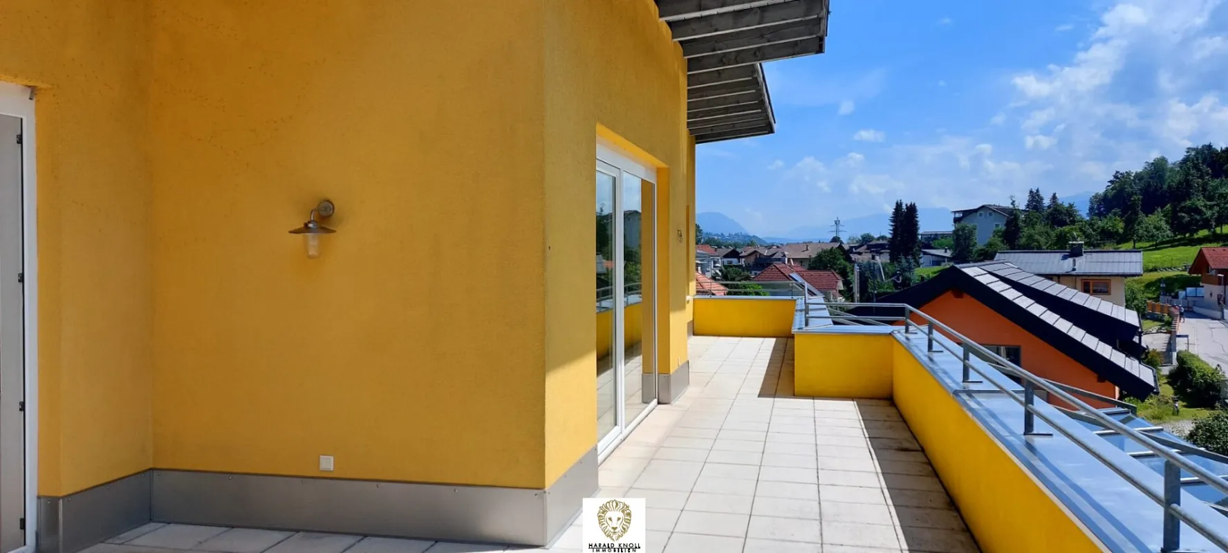 Dachterrassenwohnung mit ca. 126 qm Wohnfläche und ca. 47 qm Terrasse in Völs - Bild 1