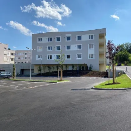 Schon vorgesorgt? Der Winter steht vor der Tür! Tiefgaragenplatz in modernem Neubau in St. Georgen/Gusen! Fußläufig zum Bahnhof und zum Ortskern! - Bild 2