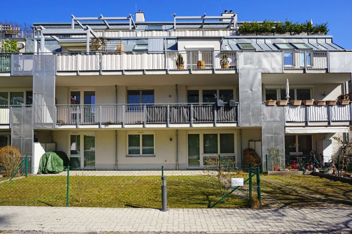 Moderne Familienwohnung mit Eigengarten - Hauptplatznähe - Bild 1