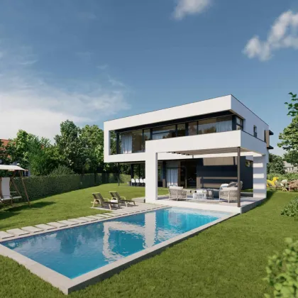BAUBEWILLIGTES Grundstück in Traumlage Nähe Wien! I Einreichpläne bereits vorhanden I Villa mit 5 Zimmern möglich I Pool und Sauna I Garage - Bild 2