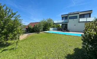 Familientraum am Hackenberg mit Weingartenblick, Pool & High-End-Ausstattung