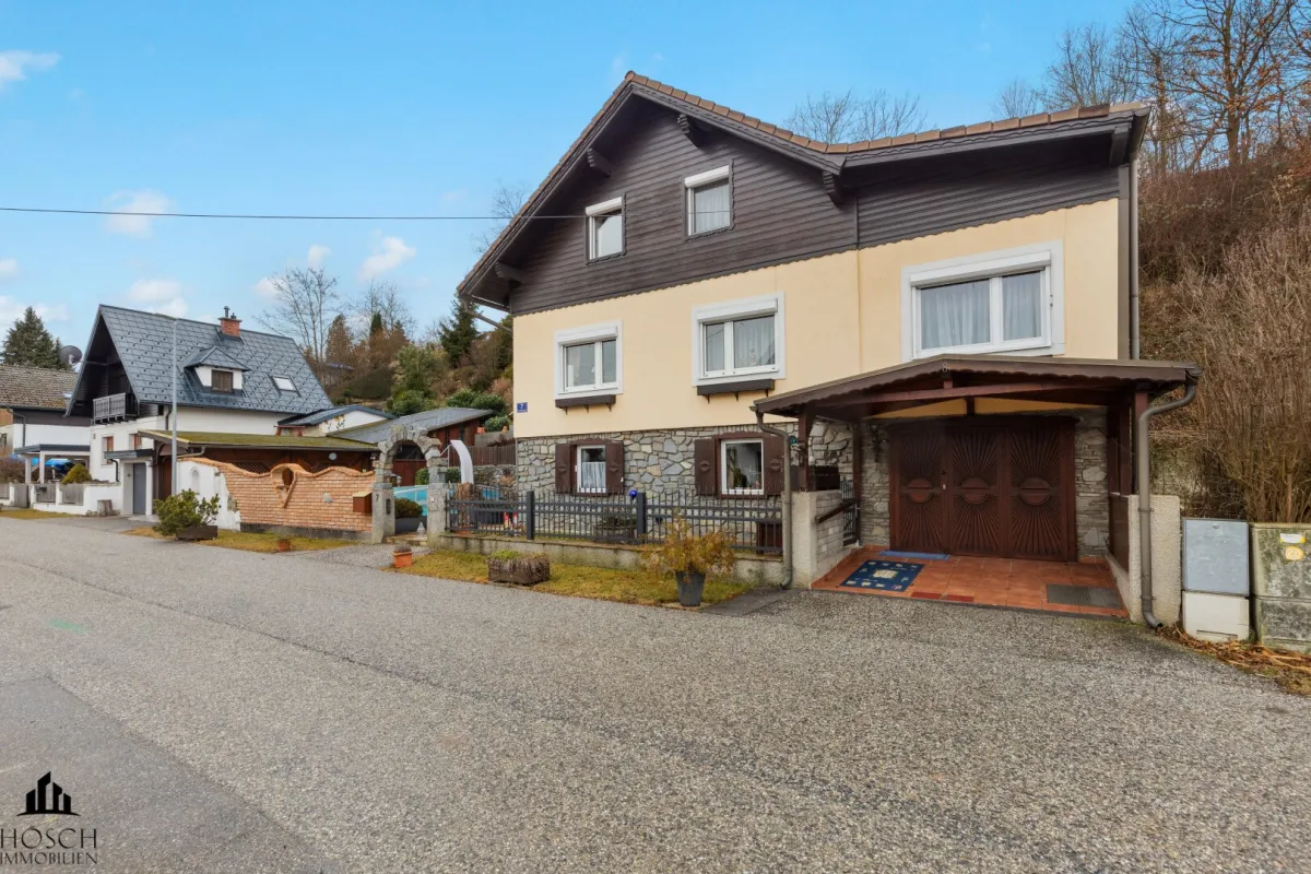 Familienparadies mit Pool in Grünruhelage - Bild 1