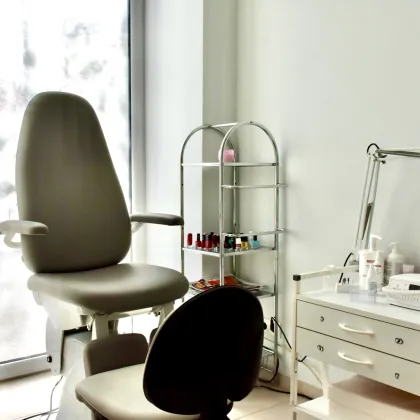 Attraktiver Beauty-Salon – Ideal für Ihren Erfolg! - Bild 2