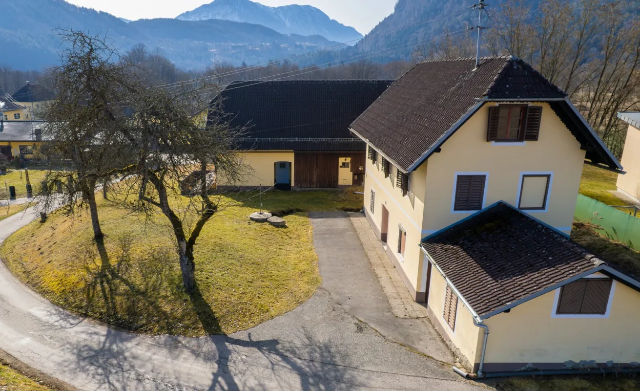 Charmantes Bauernhaus! Platz für Ihre Ideen und Projekte - Bild 1