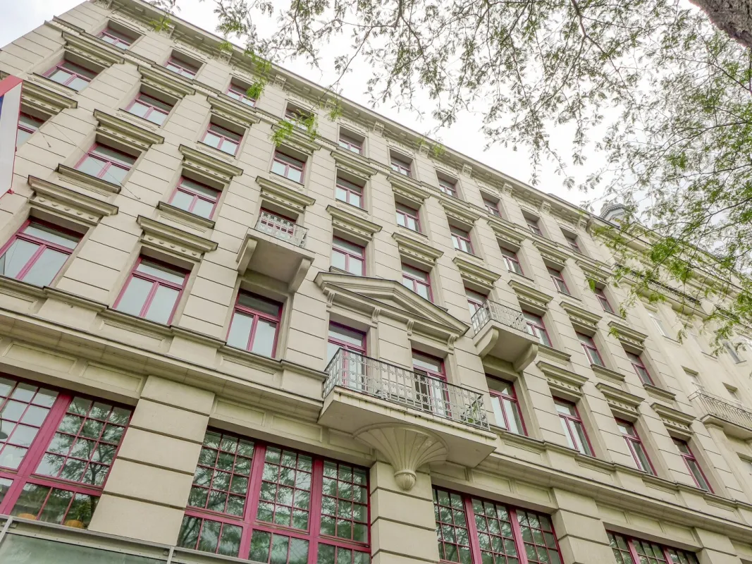 Großzügige Bürofläche in schönem Stilaltbau - 5 Räume - Mariahilfer Strasse - Bild 1