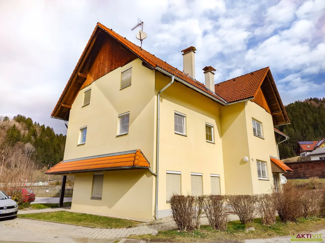 Top Investment mit 5,25% Rendite! - Lage im Grünen: Mehrparteienhaus mit 8 Einheiten in Södingberg. - Bild 1