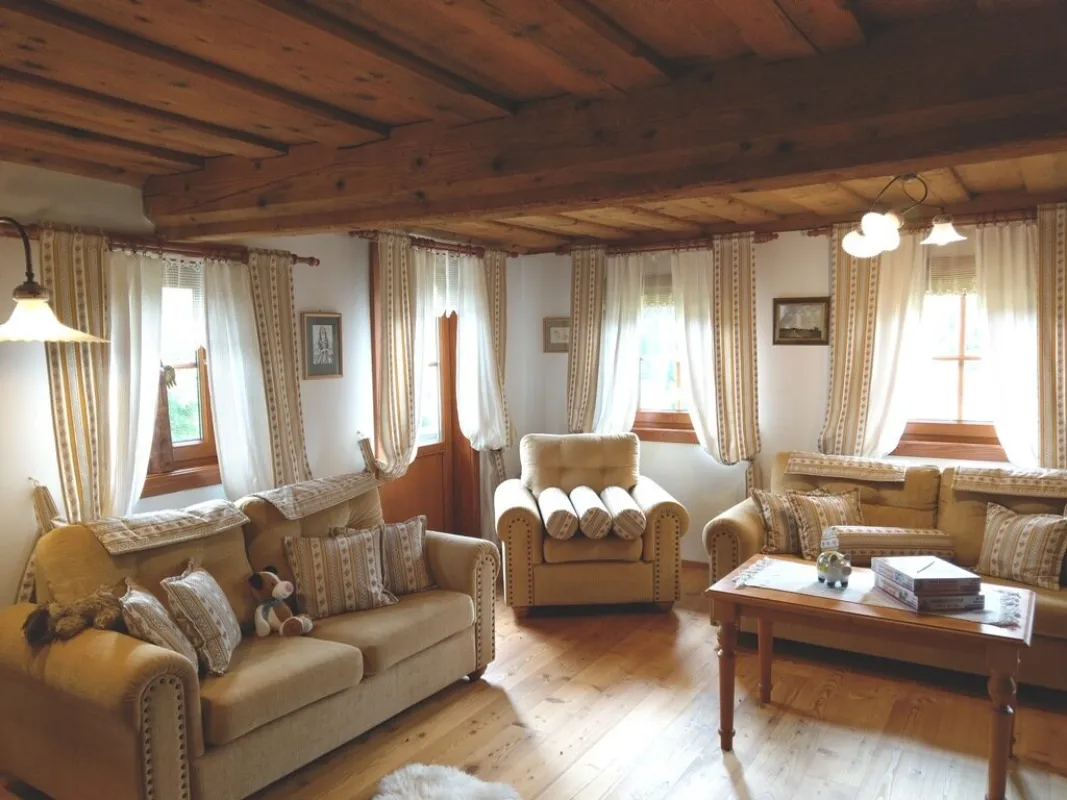 Wunderschön komplett renoviertes Jahrhundert-Bauernhaus im Zentrum von Bad Kleinkirchheim - Bild 1