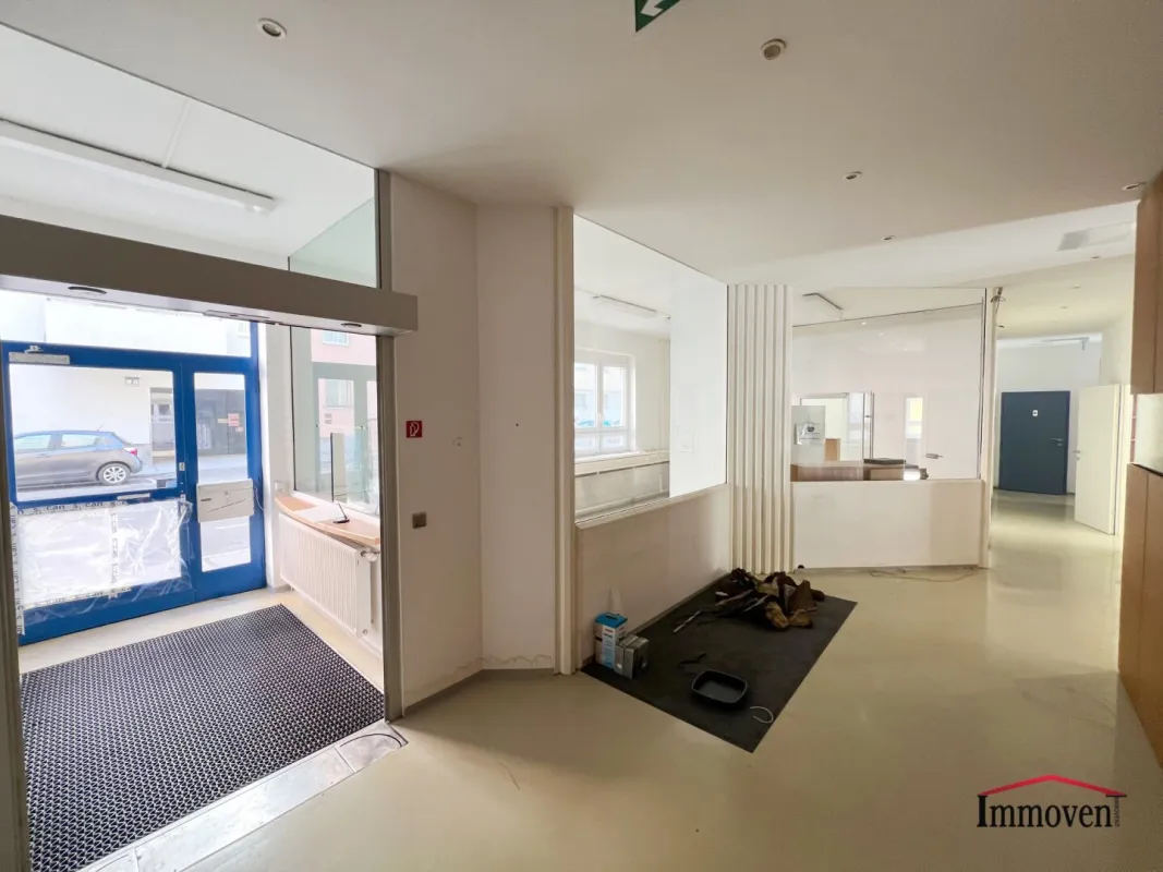 PROVISIONSFREI - Straßenseitiges Büro beim Nordwestbahnviertel! (Mietbeginn nach Vereinbarung) - Bild 1