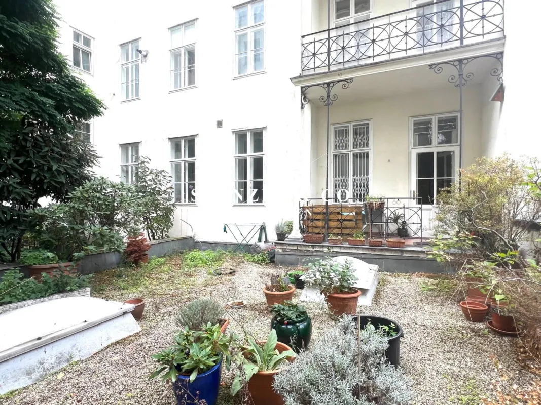 ALTBAUAPARTMENT MIT SCHÖNEN STILELEMENTEN - Bild 1
