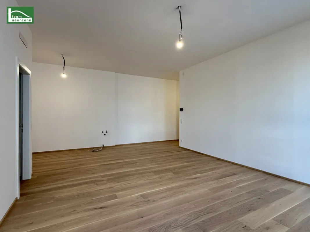 Ihr neues Zuhause wartet auf Sie: 4-Zimmer Wohnung mit großzügiger Freifläche! - Bild 1