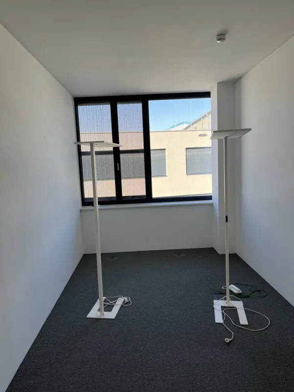Attraktives Kleinbüro in der Seestadt - Bild 1