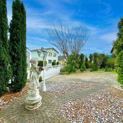 Noch mehr Wohnfläche möglich!! I auch für mehrere Generationen I ~ 1152m² Grundstück I beheizter Keller I Pool I Photovoltaikanlage I Solaranlage I - Bild 2