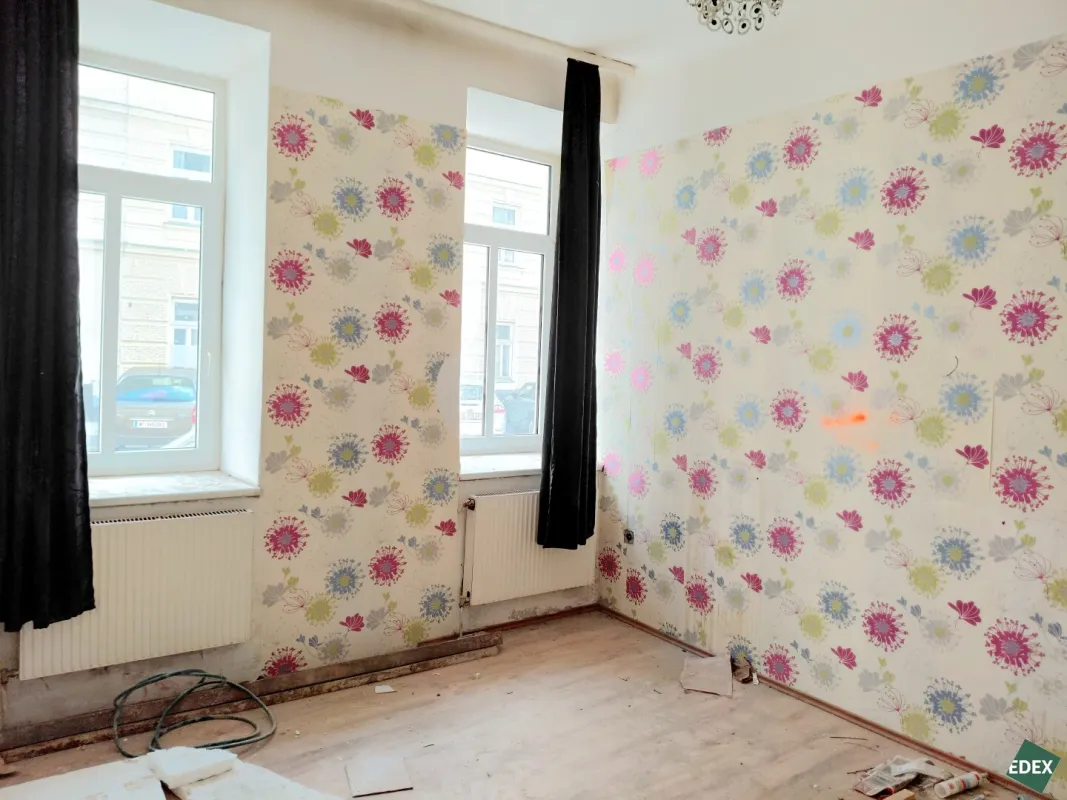 Sanierungsbedürftige 4-Zimmer-Altbauwohnung mit Potenzial nahe Venediger Au - Bild 1