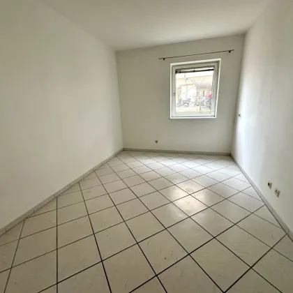 Airbnb - Nutzung möglich! Schönes 2-Zimmer-Büro in absoluter bester Lage direkt bei der Karl-Franzens-Universität in der Heinrichstraße - Bild 2