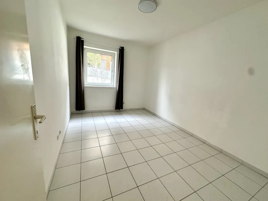 Airbnb - Nutzung möglich! Schönes 2-Zimmer-Büro in absoluter bester Lage direkt bei der Karl-Franzens-Universität in der Heinrichstraße - Bild 1