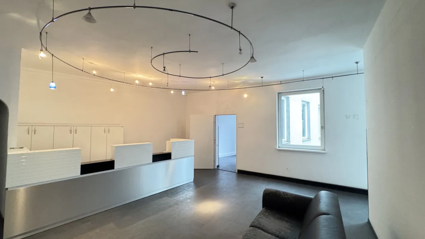 Attraktive Bürofläche in 1200 Wien – 250m² - Bild 1