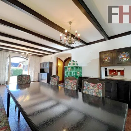 Solider Bungalow, perfekte Lage, guter Grundriss, großer Garten, schöner Pool! - Bild 3