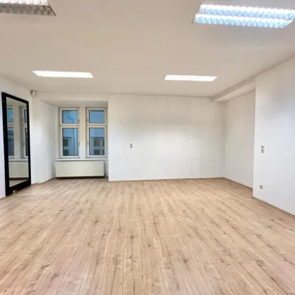 360 TOUR // GENEREALSANIERTES BÜRO im BIEDERMEIERHAUS - Bild 3