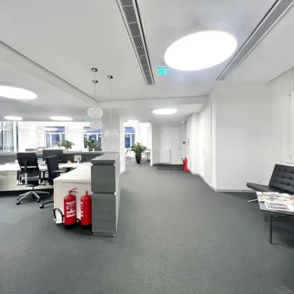 360 TOUR // BÜROFLÄCHEN im RESIDENZPALAST - Bild 3