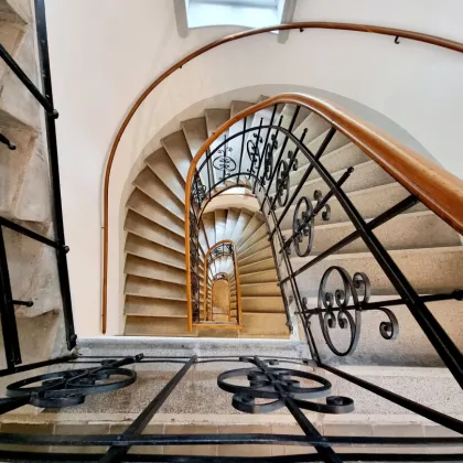 Neuer Preis! Baubewilligtes Dachgeschoss beim Meiselmarkt in Bestlage! Schönes Altbauhaus + Beste Anbindung und Infrastruktur + Ruhige Seitengasse! Jetzt zugreifen! - Bild 3