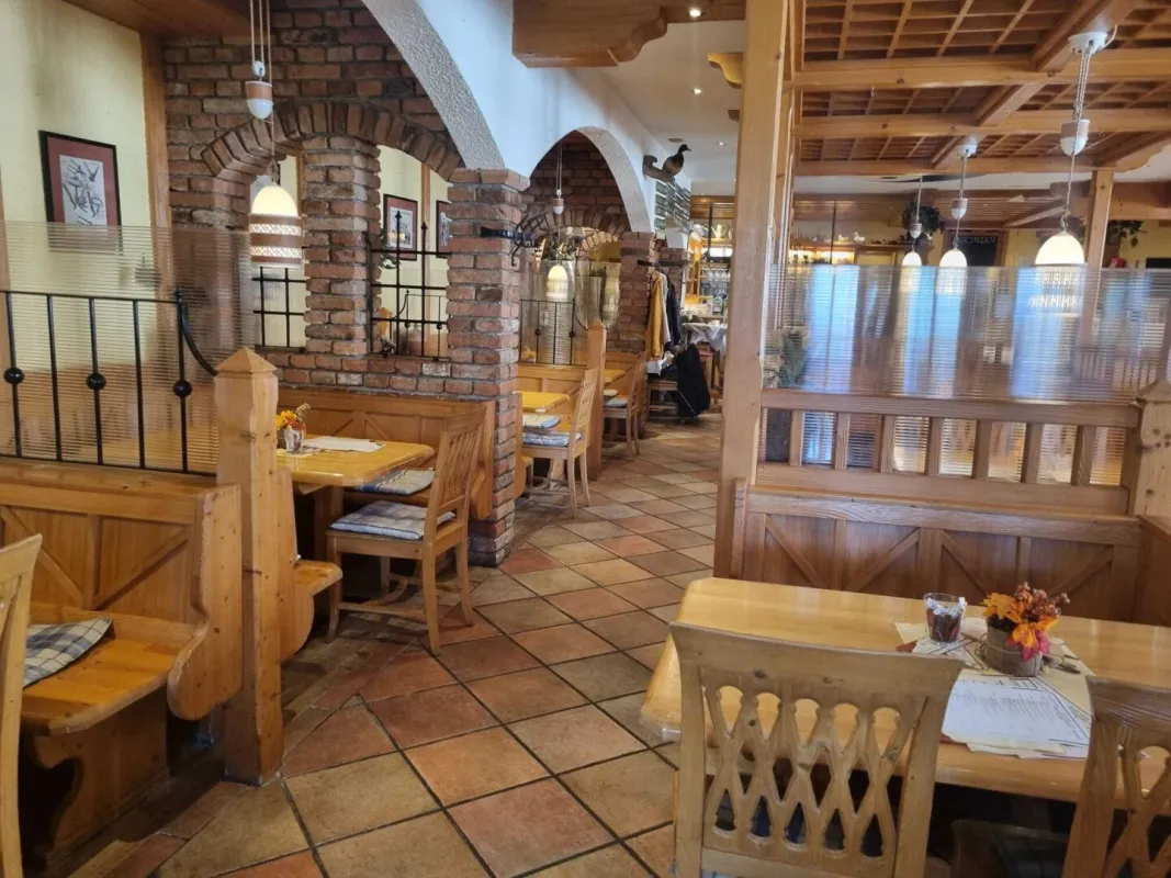 Gut geführtes Heurigenrestaurant zu verkaufen! - Bild 1