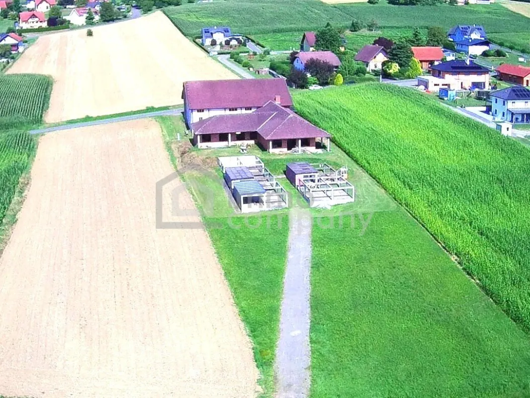 Platz zur Entfaltung! Ca. 818m² Anwesen mit Potential - Bild 1