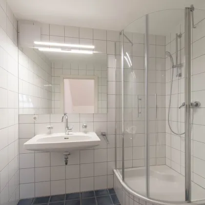 Linz-Zentrum: Großzügige 3-Zimmer-Wohnung mit 170 m² - auch als Büro nutzbar - Bild 3