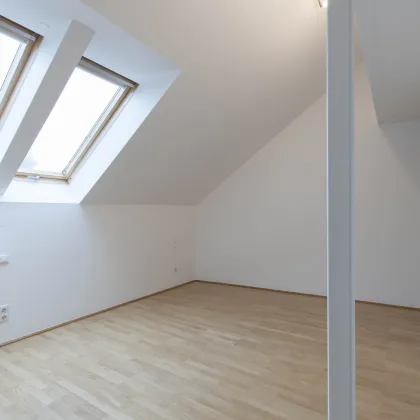 Linz-Zentrum: Großzügige 3-Zimmer-Wohnung mit 170 m² - auch als Büro nutzbar - Bild 2