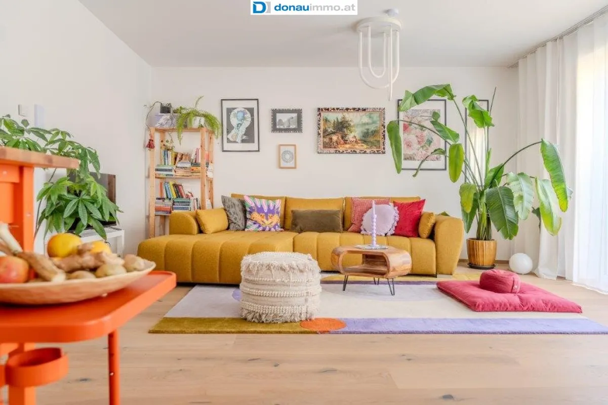 Neuer 2-Zimmer-Wohntraum mit Balkon in ruhiger Lage im Raum Krems 2 Top 3 - Bild 1