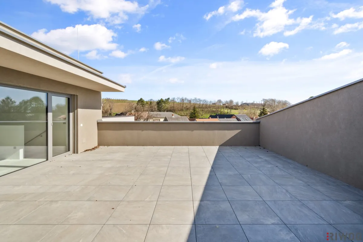 Dachgeschoss *** 4-Zimmer mit rund 105m² Terrasse *** Leben im Weinviertel *** Nähe Wolkersdorf und Gerasdorf - Bild 1