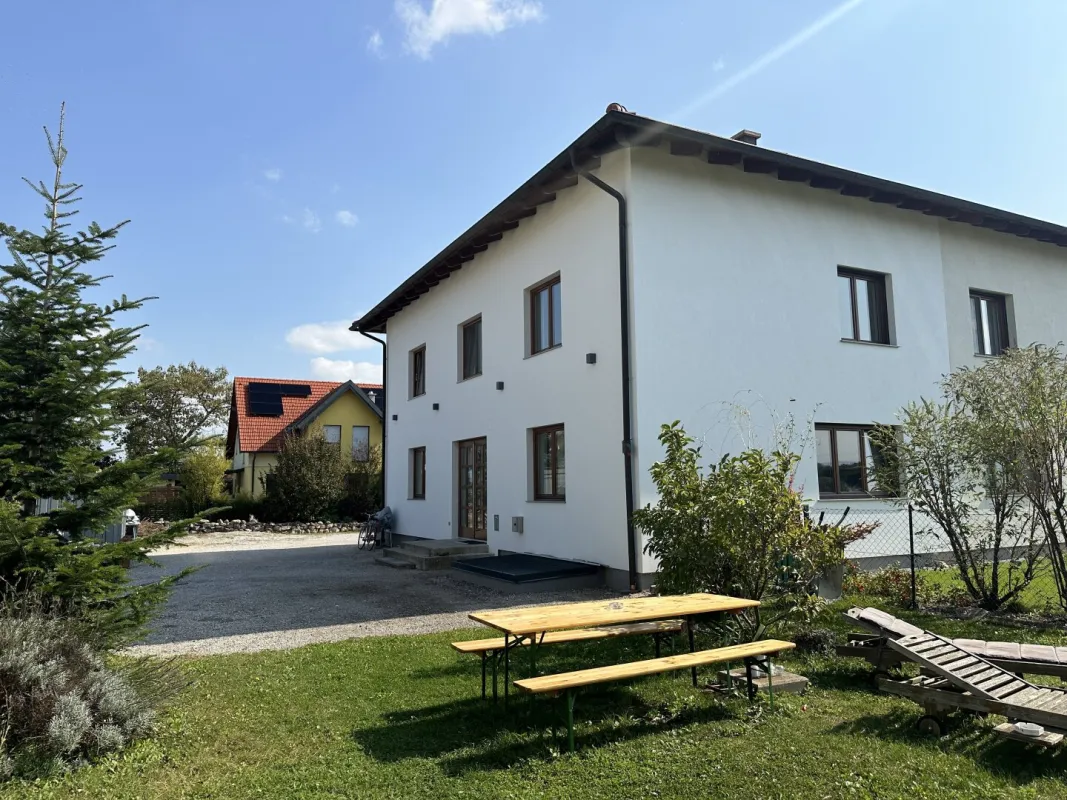 hochwertige Doppelhaushälfte Nähe Fischapark zu verkaufen - Bild 1