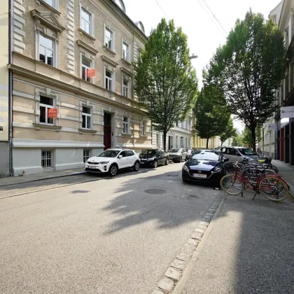 Schöne Altbau Dachgeschosswohnung in bester Lage - Bild 3