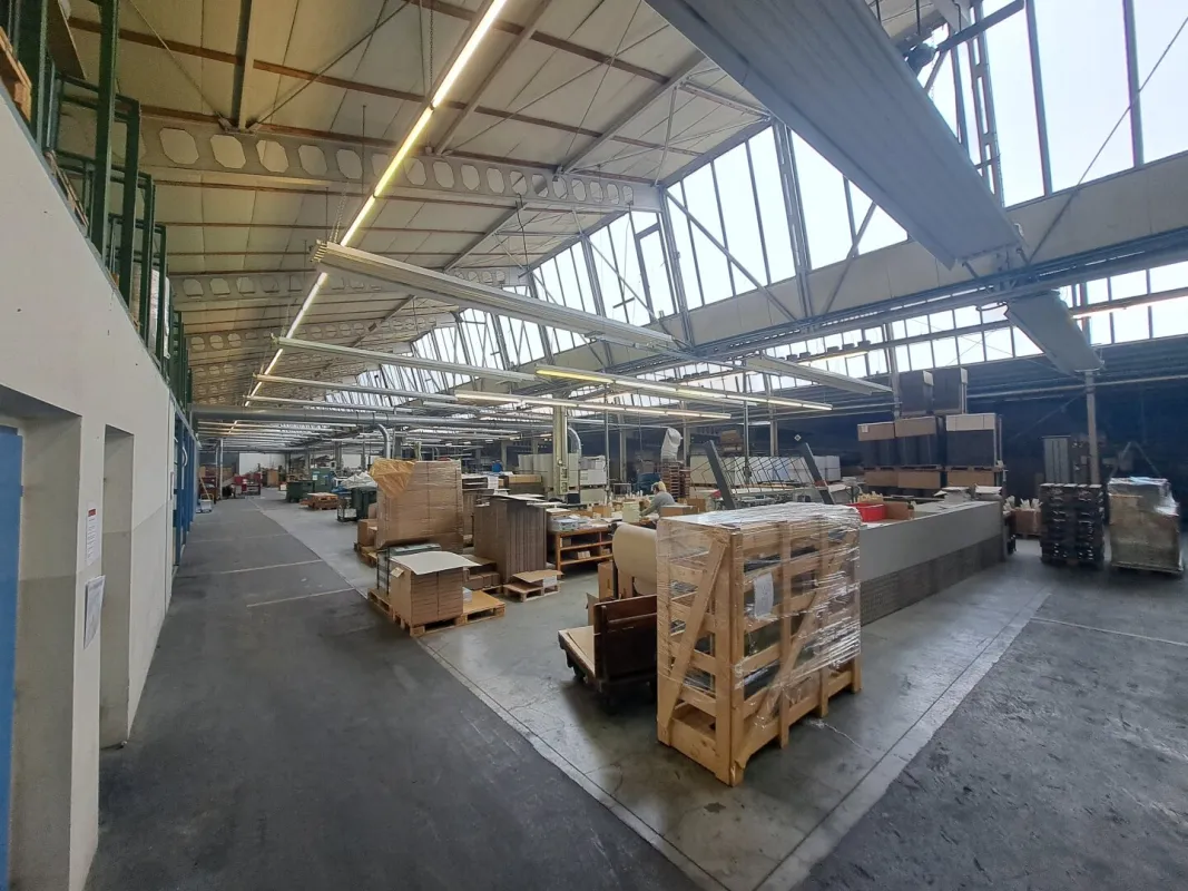 A2 Baden: Effiziente Lagerhalle - Bild 1