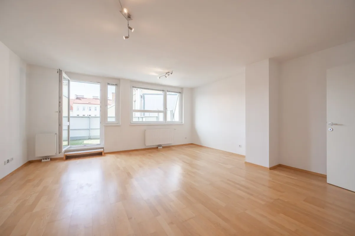 ++NEU++ Tolle 2-Zimmer Dachgeschosswohnung mit Balkon u. Loggia, tolle LAGE in 1080! - Bild 1