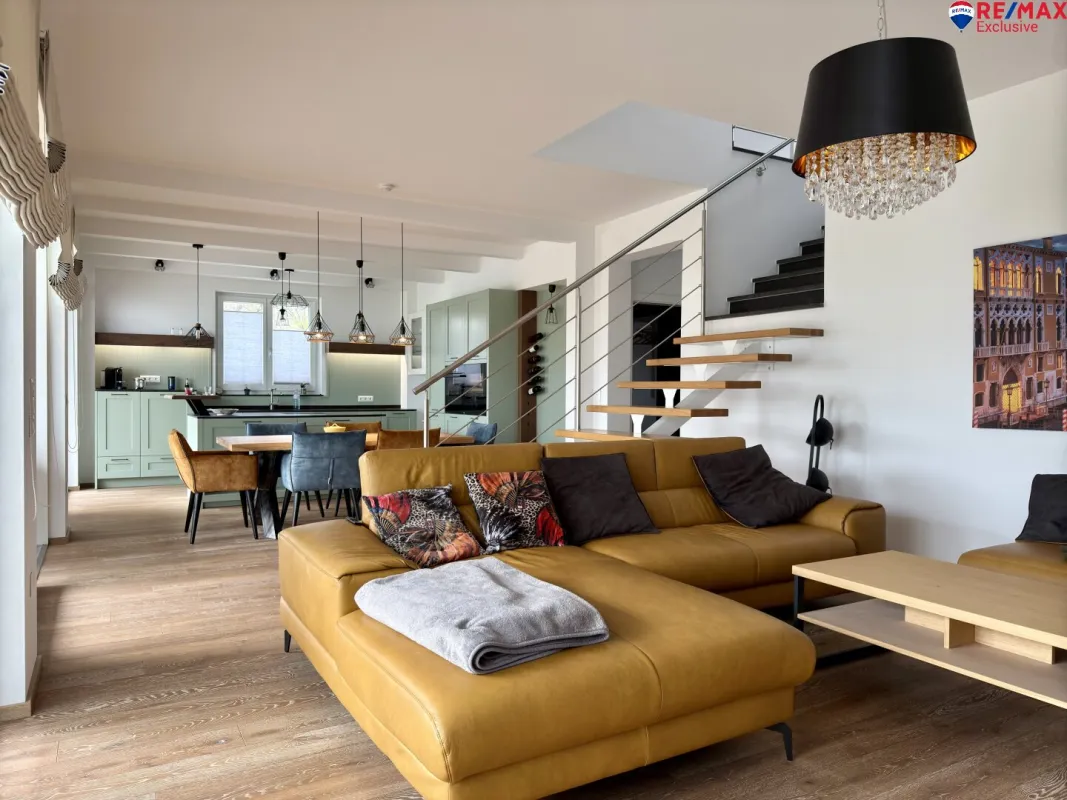 Seeluft - Einfamilienhaus auf Pachtgrund mit ca. 189 m² Wfl. am Neudörflersee zu kaufen! - Bild 1