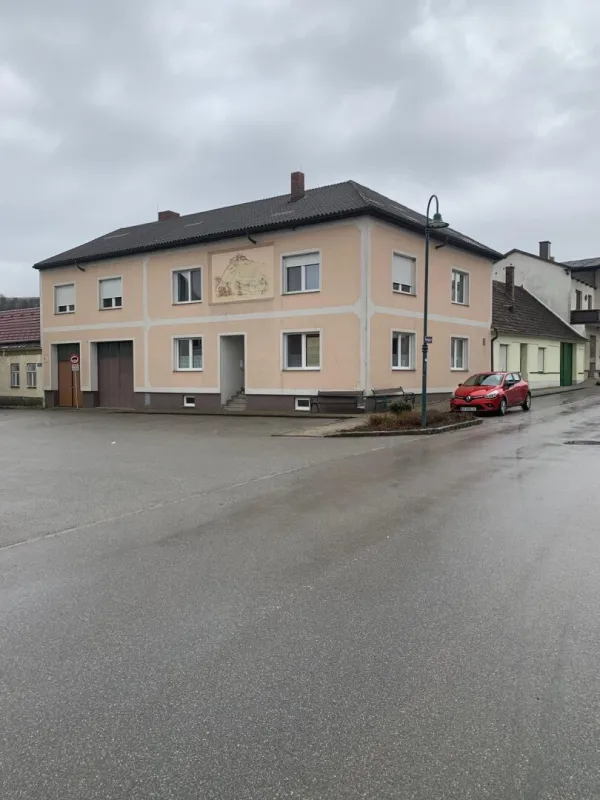 2-3 Familienhaus ,Falkenstein Zentrum, 45 Minuten vor Wien, Toplage - Bild 1