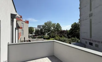 EHK 100 | 2 Zi Dachgeschosswohnung mit Balkon