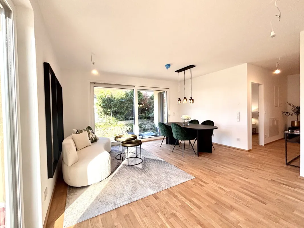 PROVISIONSFREI! Lichtdurchflutete 3-Zimmer-Wohnung | Großzügige Sonnenterrasse | Zugang aus allen Räumen - Bild 1